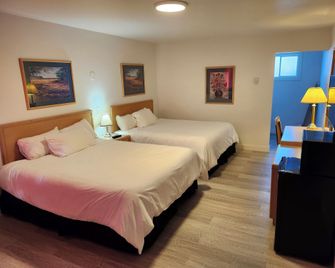Cache Creek Inn - Cache Creek - Schlafzimmer