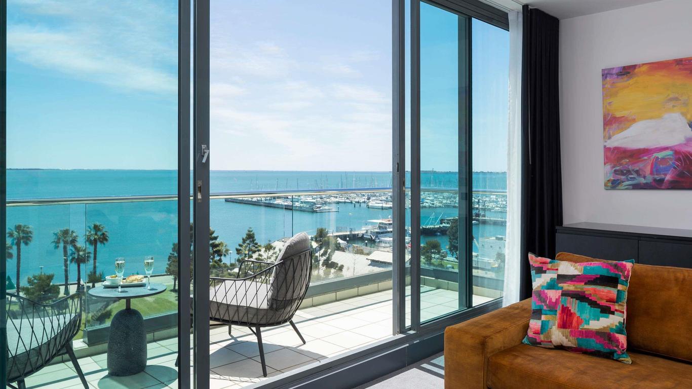 نوفوتيل جيلونغ