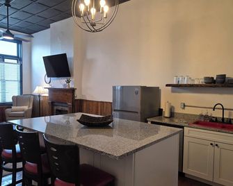 The Delaney's Saloon - Vevay - Dining room