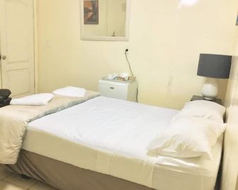 Apia Inn - Apia - Quarto