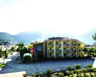 Zeus Hotel Turunc - Turunç - Gebäude