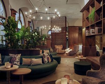 Platzl Hotel - Munich - Lounge