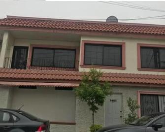 Tec, Brisas y Sur de Mty 54633 - Monterrey - Edificio