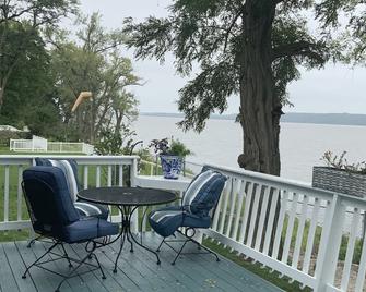 Riverview Retreat - Chillicothe - Balcón