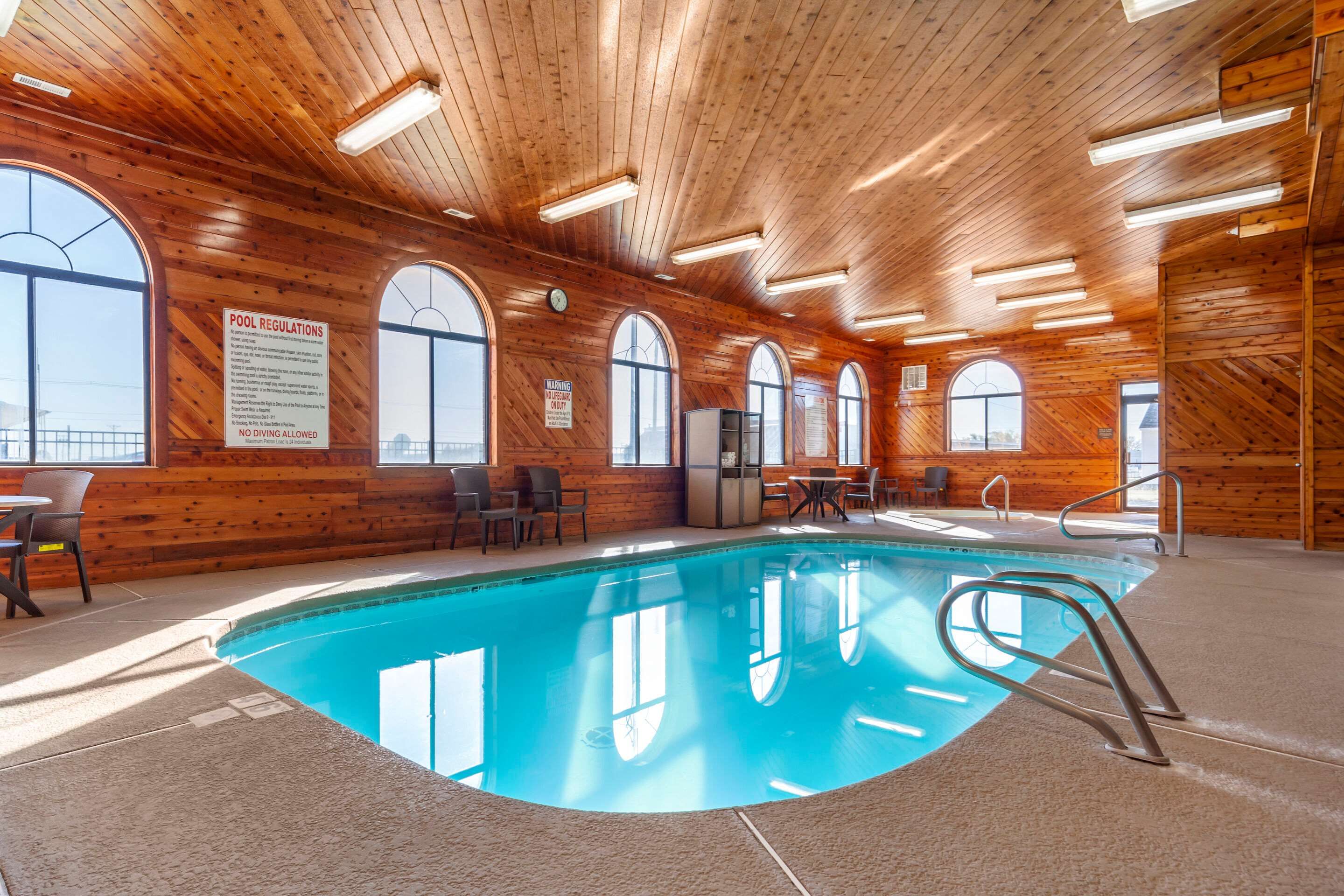Comfort Inn Valentine - Valentine - Bazén
