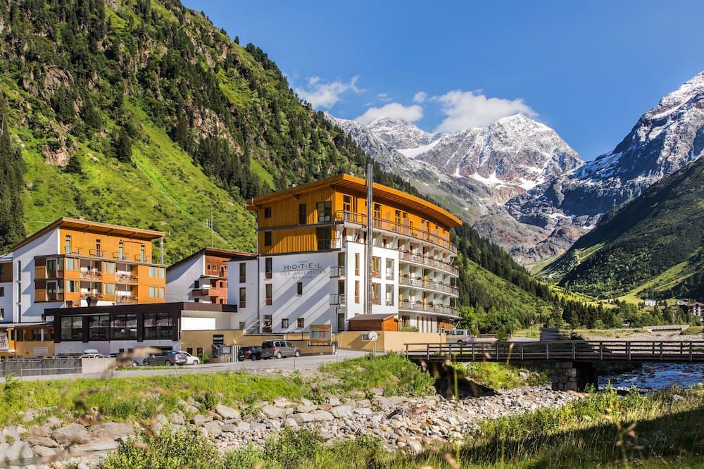 Das Vier Sport,- Und Wellnesshotel - St. Leonhard im Pitztal - בניין