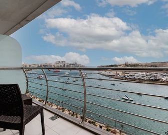 Valletta view Apartments by ST Hotels - Gżira - Balcony