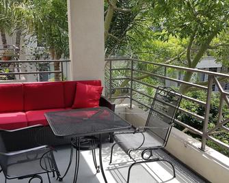 Penthouse - Resort Living - Irvine - Balkon