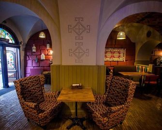 Optima Collection Medievale Lviv - לבוב - טרקלין