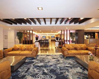 Stellar Resorts By Bel-La Monde - New Delhi - Lobby