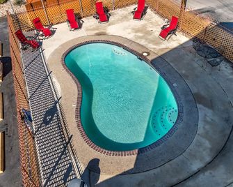 Express Inn & Suites San Antonio Near Sea World Medical Center - San Antonio