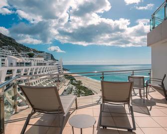 Sesimbra Oceanfront Hotel - Sesimbra - Balkon