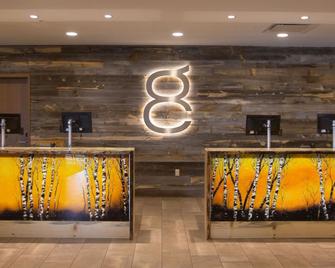 Grand Colorado on Peak 8 - Breckenridge - Front desk