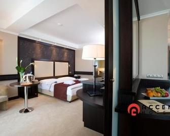 Balneo Hotel Zsori Thermal & Wellness - Mezőkövesd - Bedroom