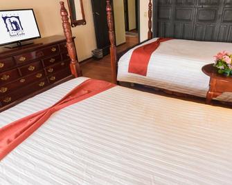 Hotel Castillo de Santa Cecilia - גואנחואטו - חדר שינה