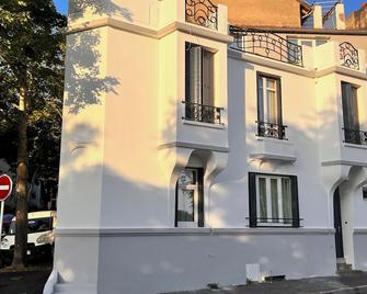 Villa La Tornade Vichy Mon Amour - Vichy - Building