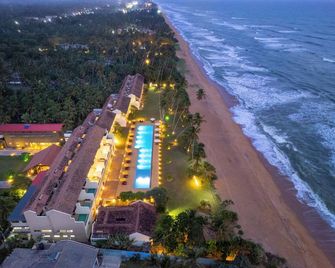 Grand Beach Hotel Wadduwa - Wadduwa