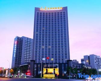 Huadong · Rongjin International Hotel - Changji - Building