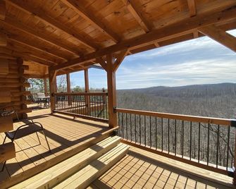 Clear View Cabin - Only 1 Mile From Van Buren & Current Rvr @ Big Spring Park! - Van Buren - Balcony