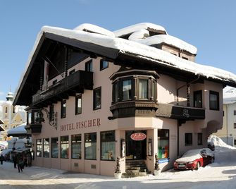 Hotel Fischer - סט יוהאן אין טירול - בניין