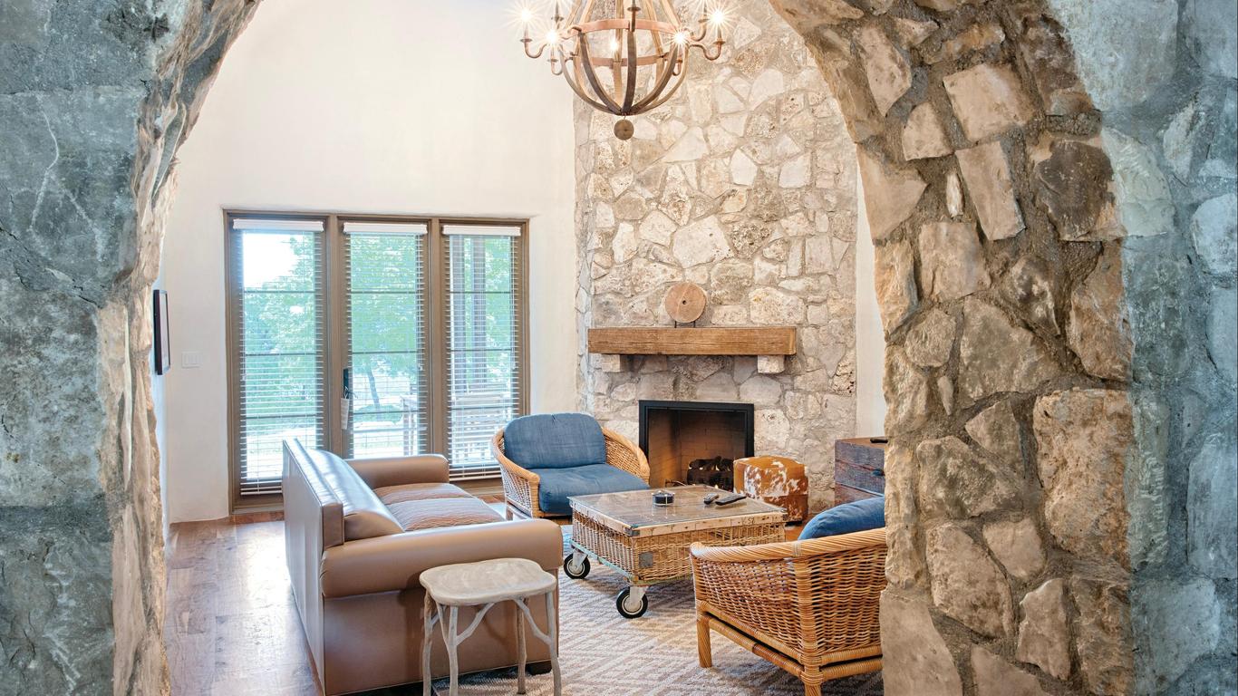 Worldmark Hunt - Stablewood Springs Resort