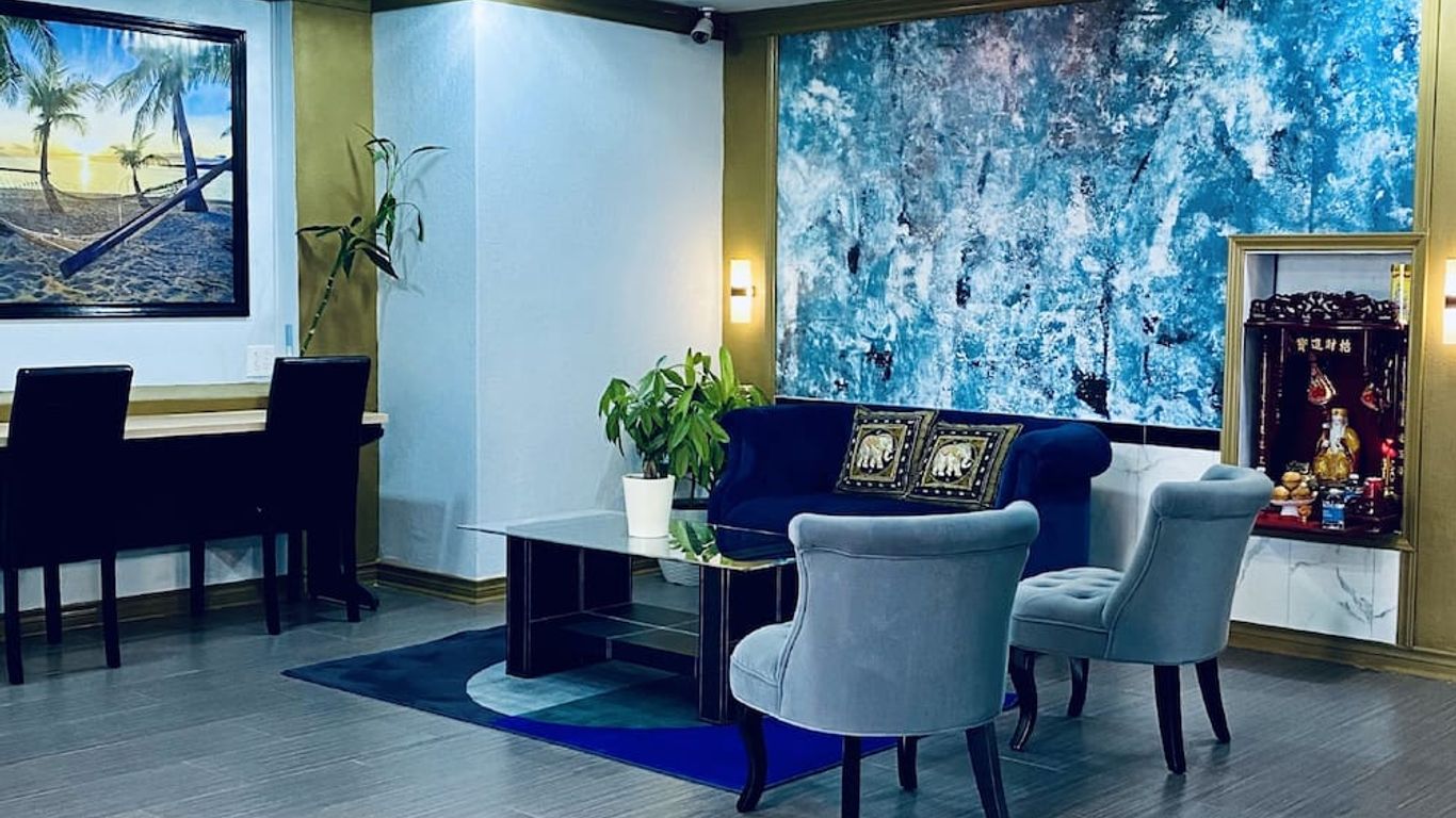 R Nite Star Inn & Suite