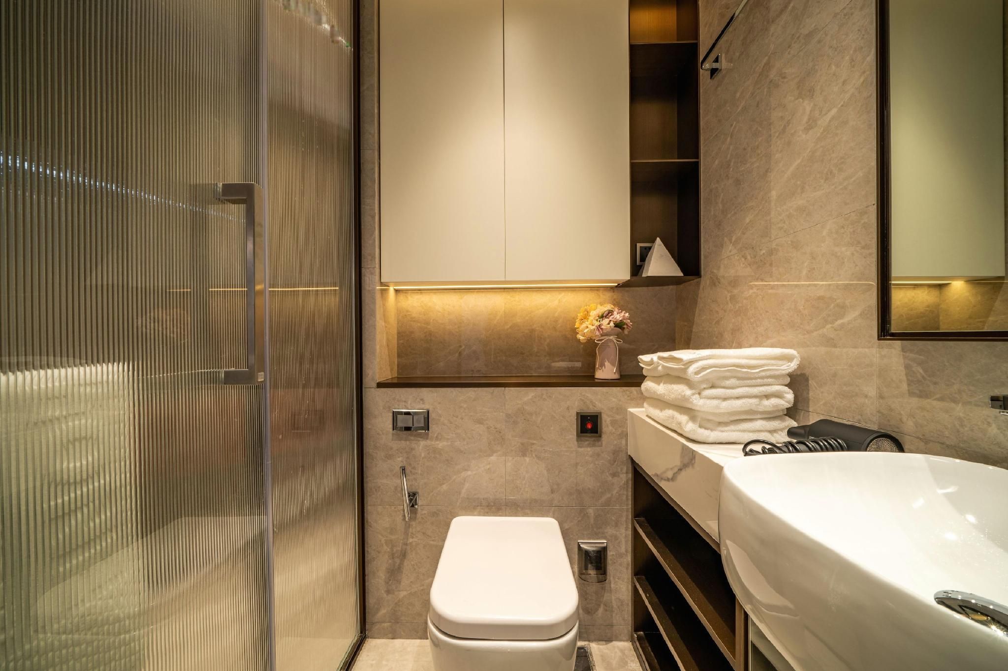 Time One International Apartment (Shenzhen Futian Chegongmiao Branch) thumbnail 2