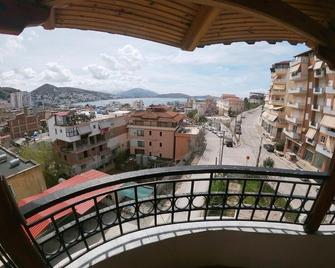 Hostel Kanina - Sarandë - Balcón