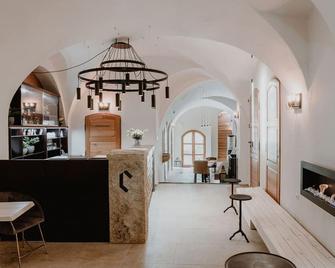 Penzion Austis - Znojmo - Front desk