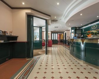 Hotel Montreal - Ragusa - Front desk