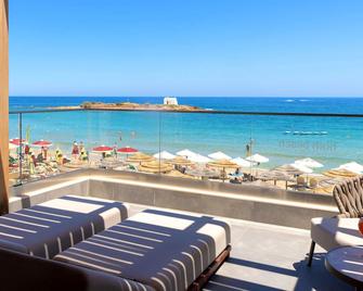 High Beach Resort - Mália - Parveke