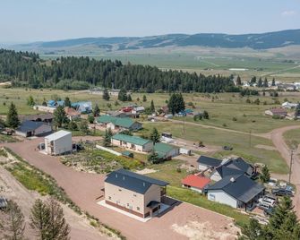 Philipsburg Suite! Views, Ski, Hike, Fis - Philipsburg - Vista del exterior