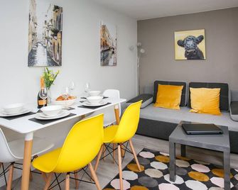 The Wee Snug - Portrush - Dining room