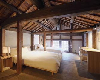 Nipponia Hotel Takehara Saltworks Town - Takehara - Bedroom