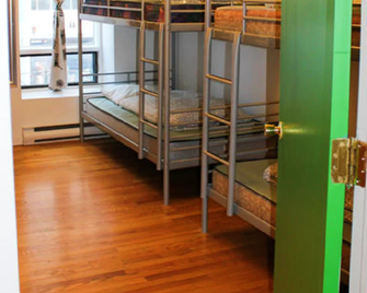 Auberge L'apero Hostel - Montreal - Bedroom