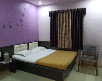 Sai Balaji Residency - Shirdi - Habitación