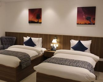 Duqm Express Hotel - Duqm - Bedroom