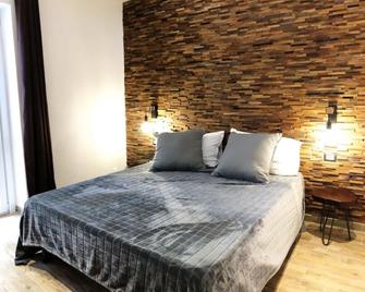 Arya Cagliari - Cagliari - Camera da letto