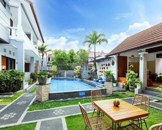 Cove De Pavilla - Denpasar - Piscina