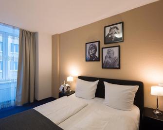 City Apart Hotel - Düsseldorf - Phòng ngủ