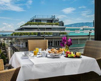 Royal Manotel - Geneva - Balcony