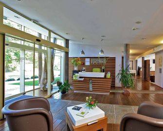 Logis des Lacs d'Halco - Hagetmau - Lobby