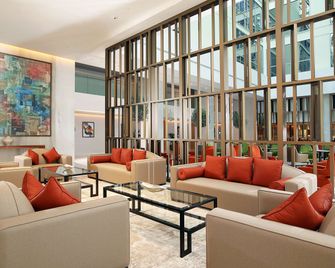 فندق جراند كوزموبوليتان - دبي - ردهة