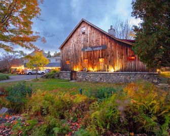 Whitneys Inn at Black Mountain - Jackson