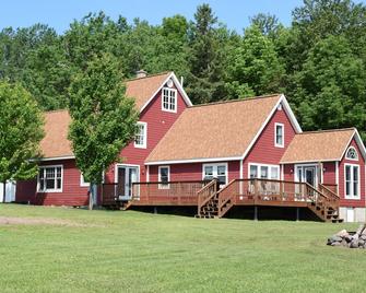Houghton Canal Rocky Shore Retreat - Houghton - Building