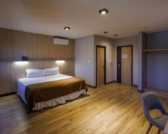 Fuente Mayor Hotel Terminal - Мендоза - Спальня