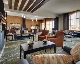 King Suite | Free Breakfast Buffet + Great for Business Travelers! - Rock Hill - Lounge