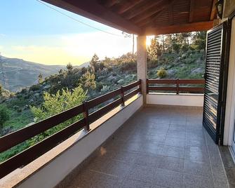 Casa na Serra, Sabugueiro - Sabugueiro - Balkon