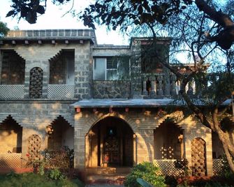 Jungle Lodge Maneland - Sasan Gir - Building