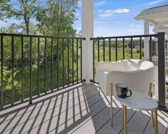Luxury Modern Home In The Heart Of Ann Arbor - Ann Arbor - Balcon